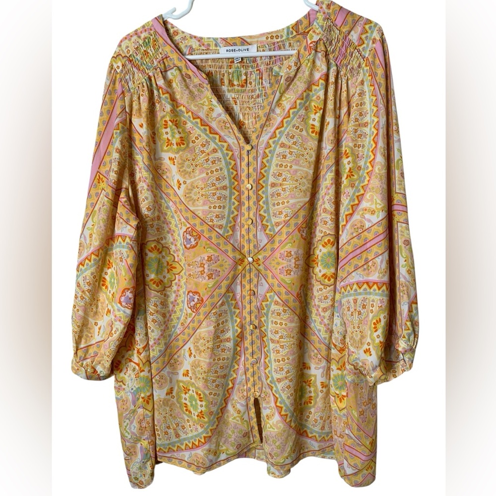 Rose + Olive Paisley Print V Neck Top Size 2X Romantic Feminine Lightweight Boho